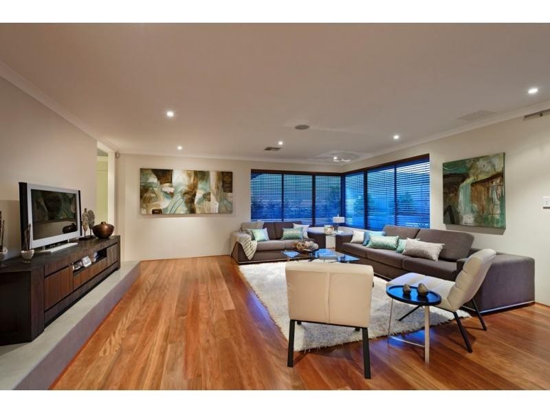 8 Altea Court, Alkimos WA 6038