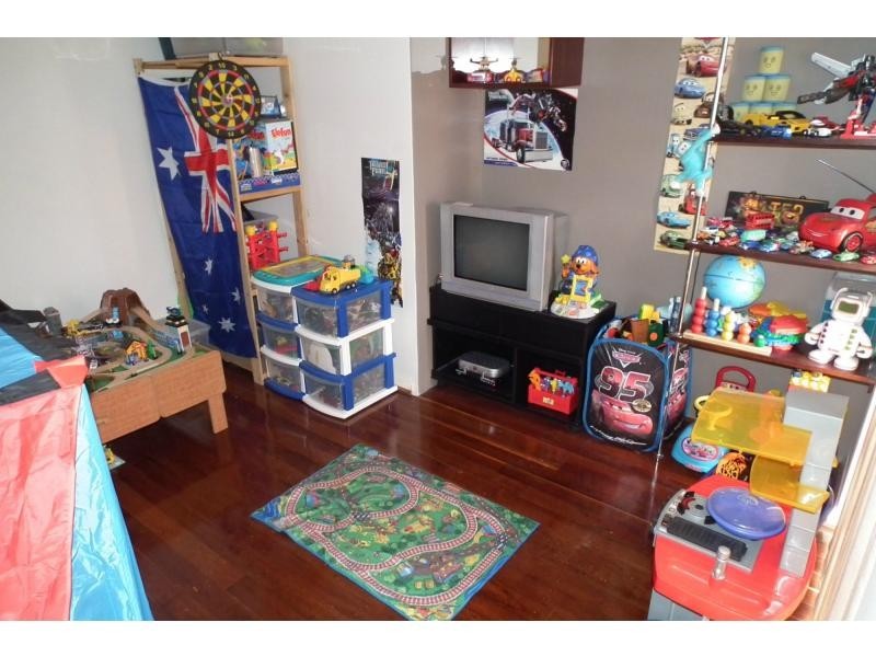 5 Nevis Court, Caversham WA 6055