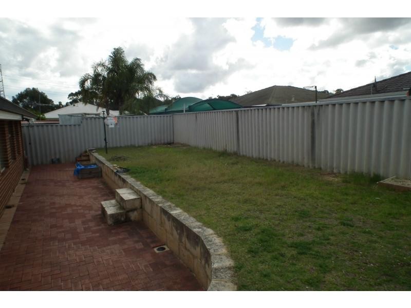 5 Nevis Court, Caversham WA 6055