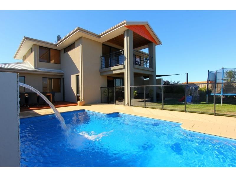 14 Seascape View, Yangebup WA 6164