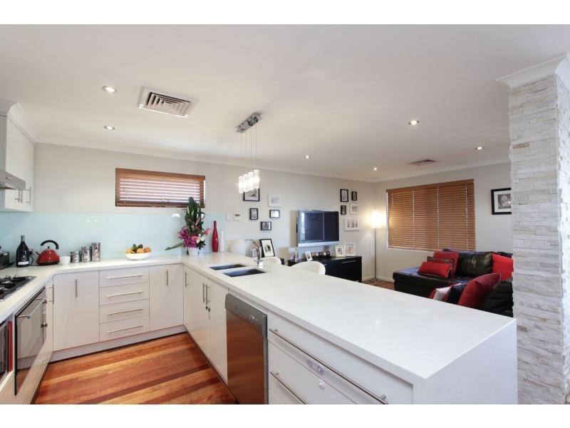 14 Seascape View, Yangebup WA 6164