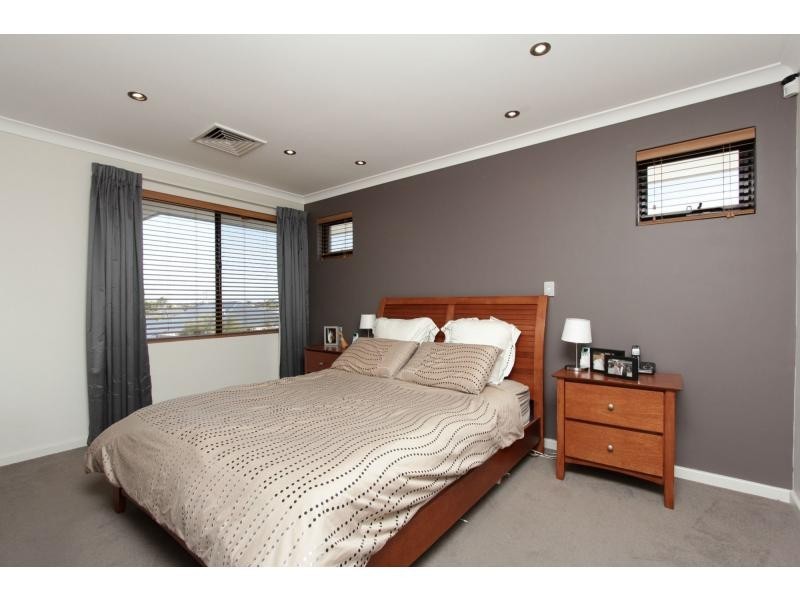 14 Seascape View, Yangebup WA 6164