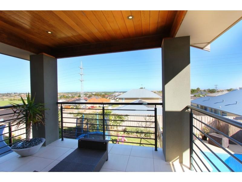 14 Seascape View, Yangebup WA 6164