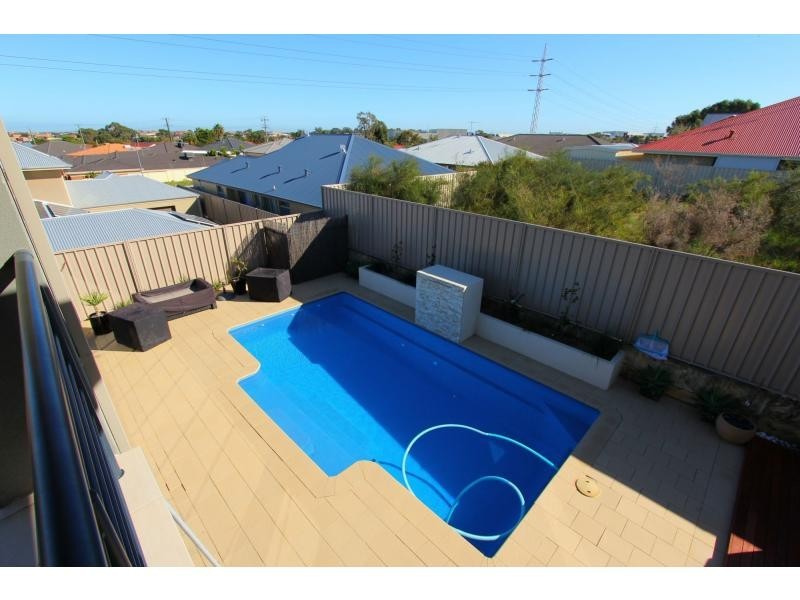 14 Seascape View, Yangebup WA 6164