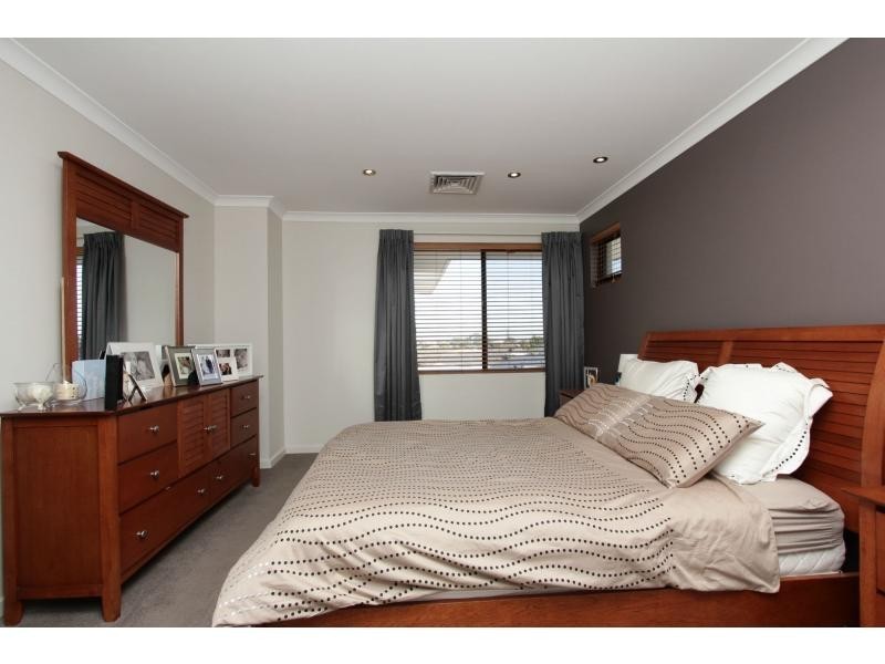 14 Seascape View, Yangebup WA 6164