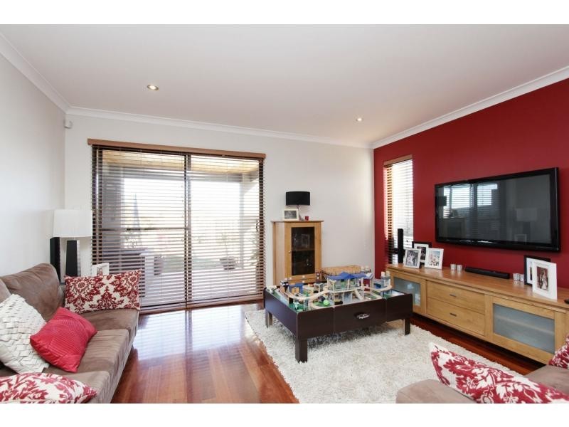 14 Seascape View, Yangebup WA 6164