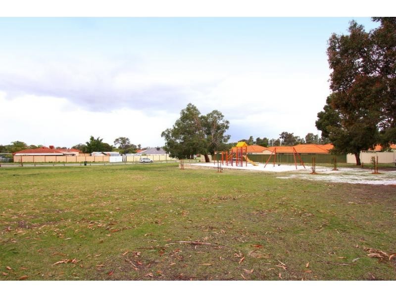 15 Everlasting Gardens, Mirrabooka WA 6061