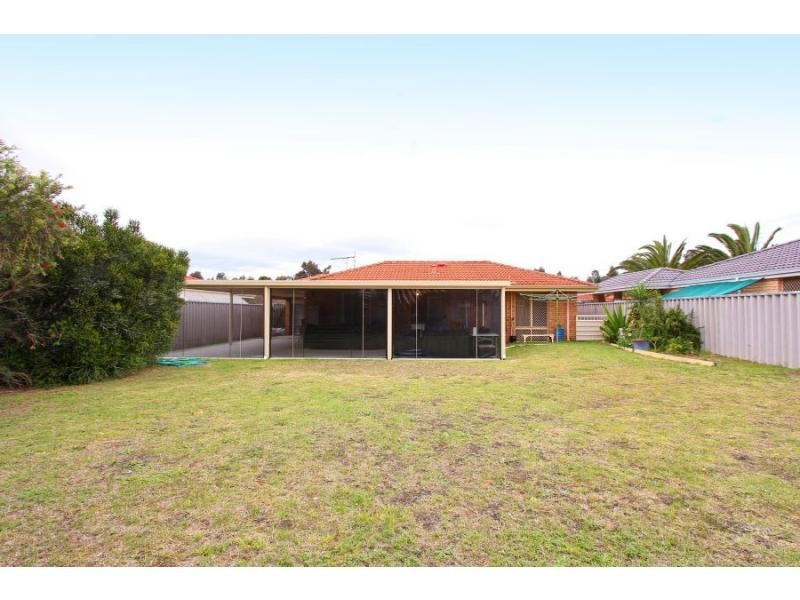 15 Everlasting Gardens, Mirrabooka WA 6061