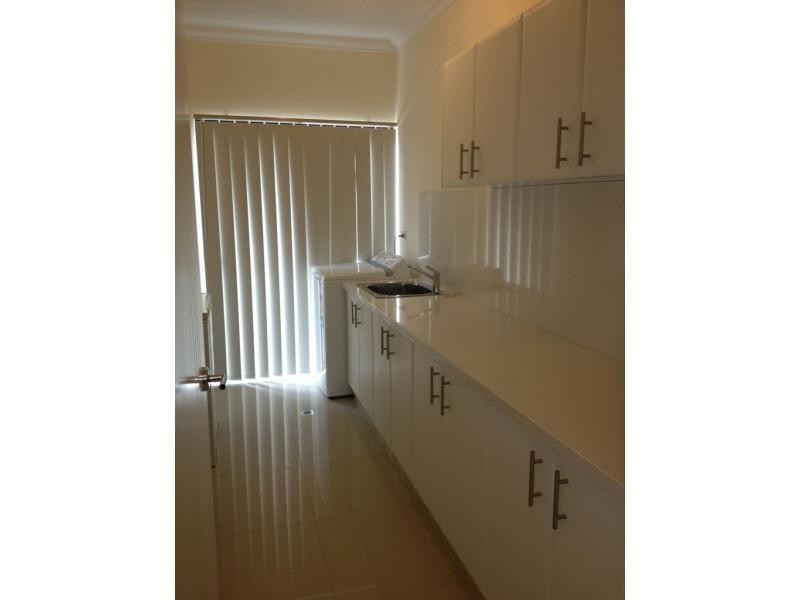 20 Carnelian Parkway, Caversham WA 6055