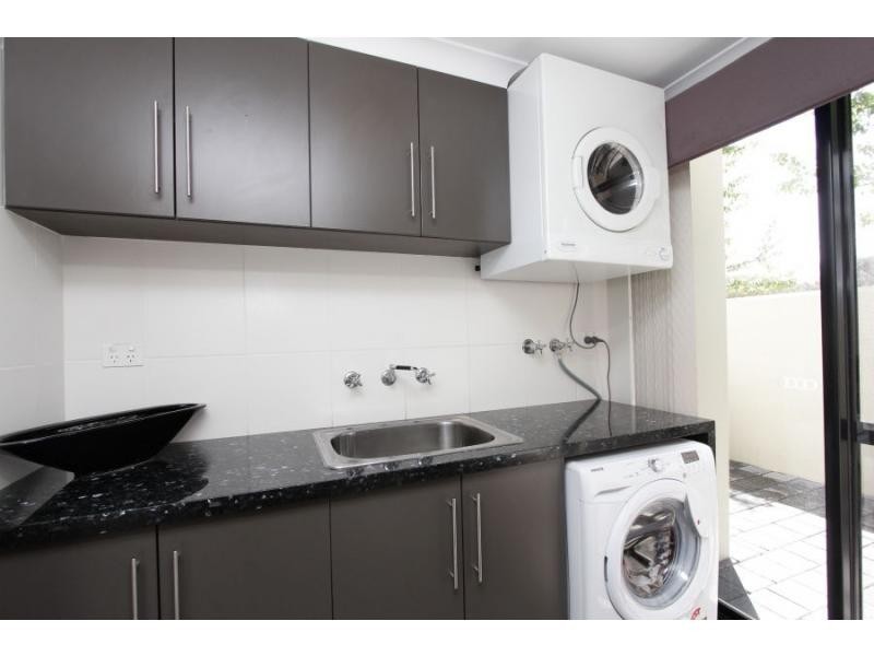 1 Leschenault Boulevard, Munster WA 6166