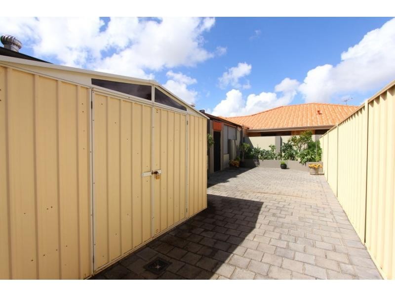 1 Leschenault Boulevard, Munster WA 6166