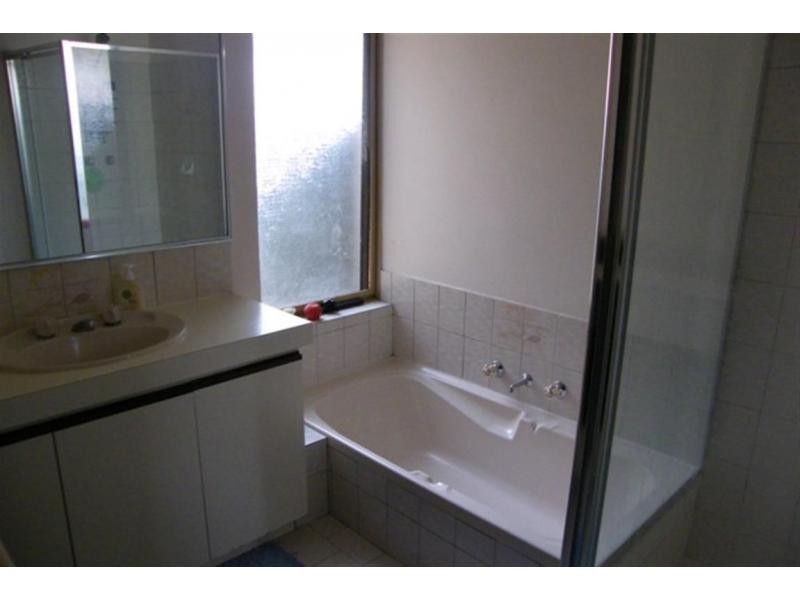 5/6 Brosnan Street, Dianella WA 6059