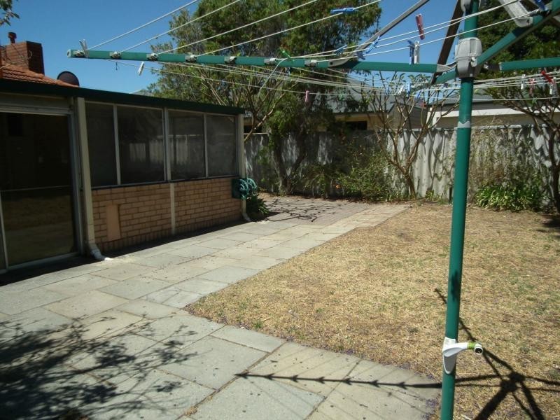 2 Wyndham Way, Yokine WA 6060