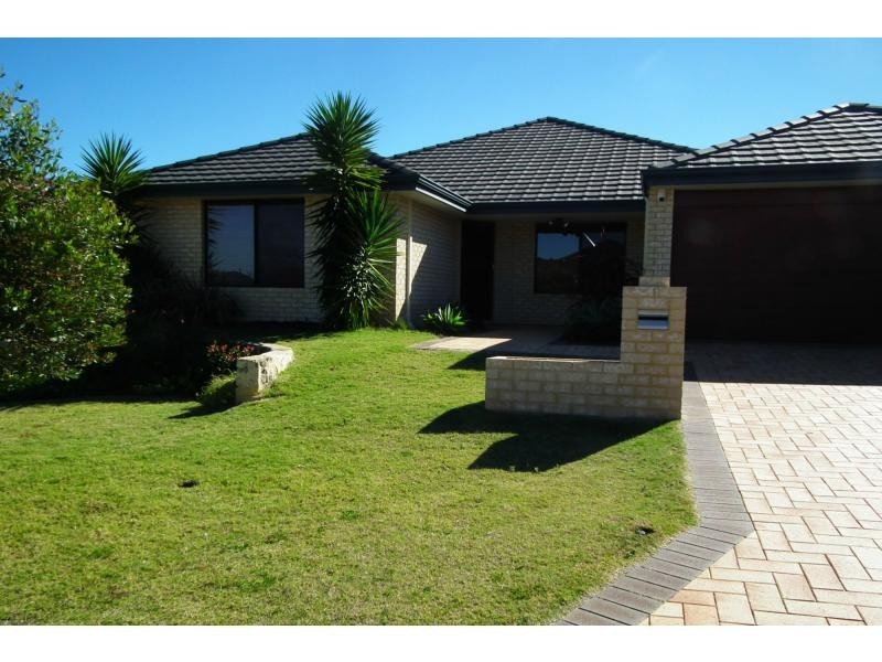 16 Ridglea Link, Clarkson WA 6030