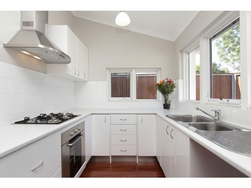 10 Chatham Road, Woodbridge WA 6056