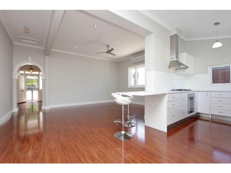 10 Chatham Road, Woodbridge WA 6056