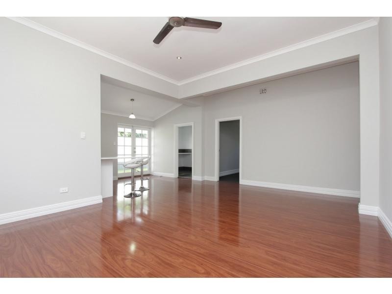 10 Chatham Road, Woodbridge WA 6056