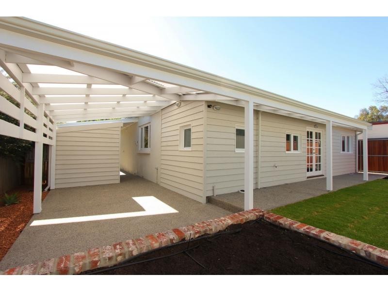 10 Chatham Road, Woodbridge WA 6056