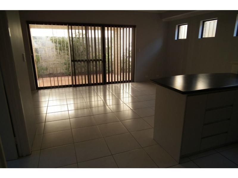 26A Sacramento Parade, Hocking WA 6065