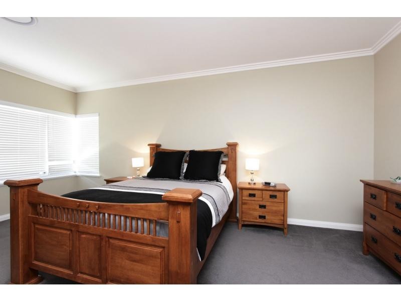 19 Tindale Crescent, Aveley WA 6069