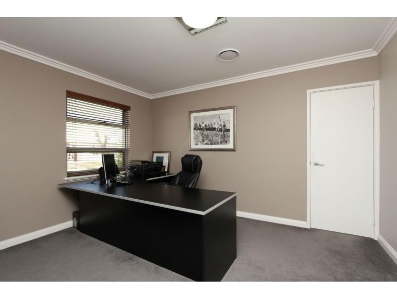 19 Tindale Crescent, Aveley WA 6069