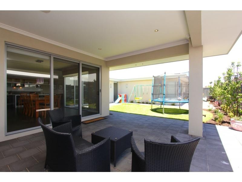 19 Tindale Crescent, Aveley WA 6069