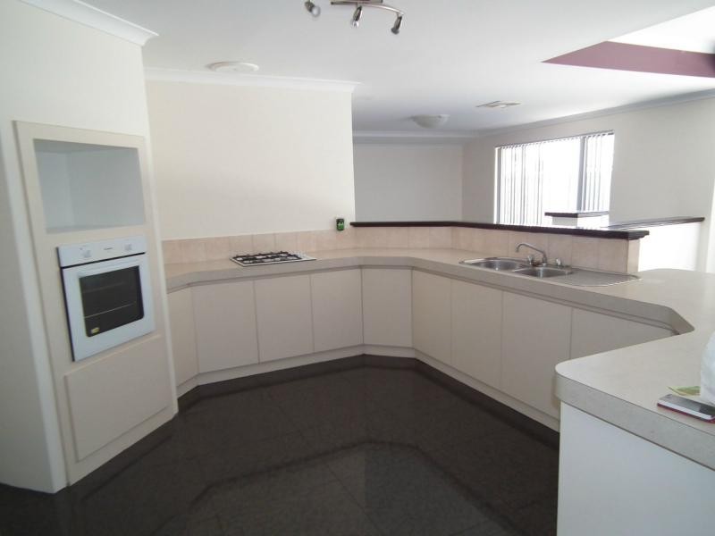 30 Tobermory Boulevard, Ellenbrook WA 6069