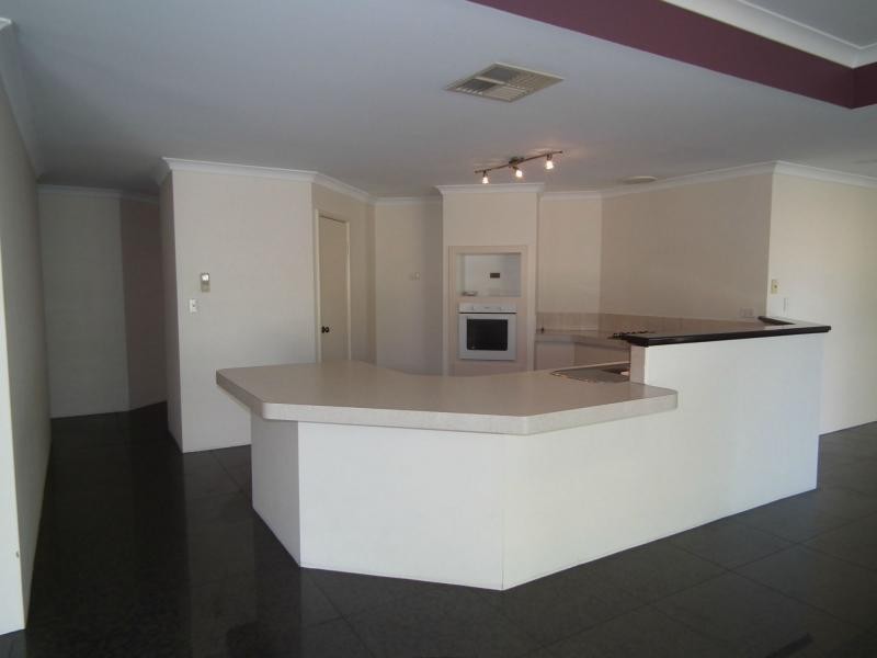 30 Tobermory Boulevard, Ellenbrook WA 6069