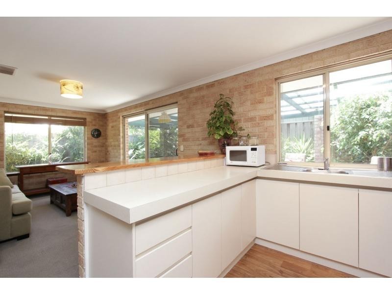 2/78 Hamilton Street, Bassendean WA 6054