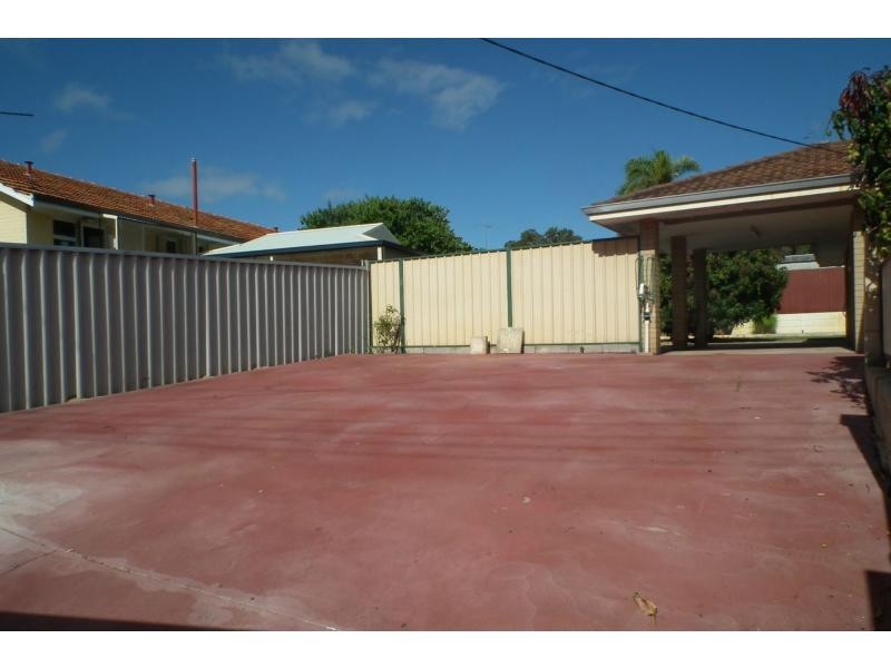 24 Liddell Street, Girrawheen WA 6064