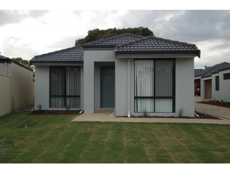 Villa 2/7 Frant Way, Balga WA 6061