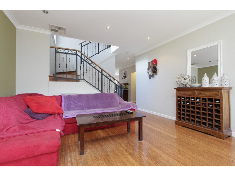 1/94 Kathleen Street, Bassendean WA 6054