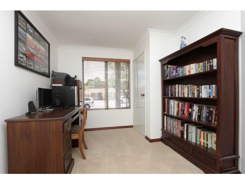 11 Woodleigh Gardens, Ballajura WA 6066