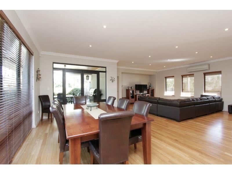 39 Wynne Street, Hazelmere WA 6055