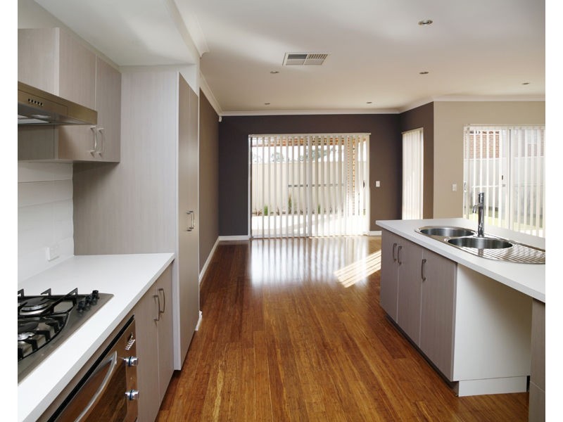 1/94 Kathleen Street, Bassendean WA 6054