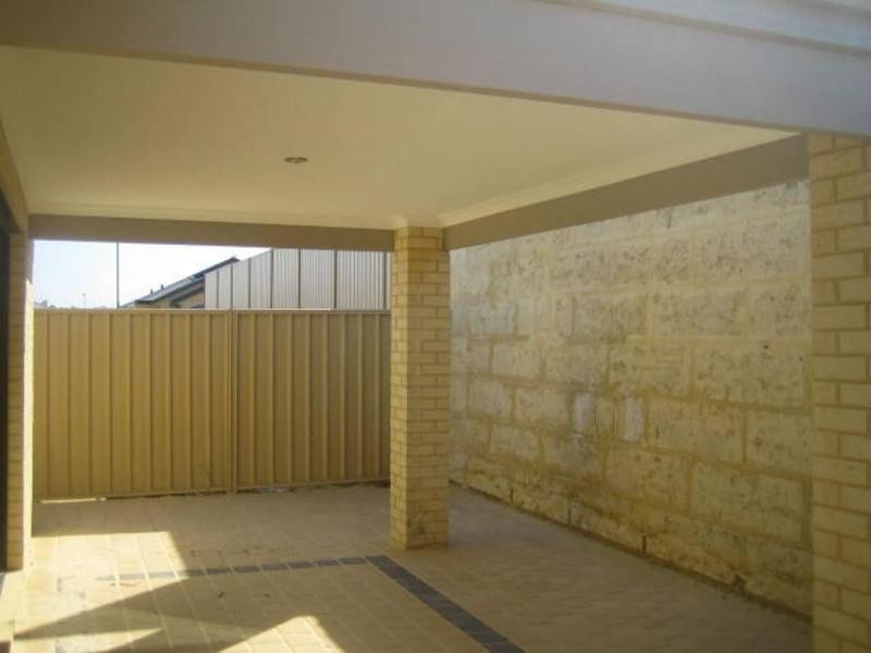 28B Sacramento Parade, Hocking WA 6065