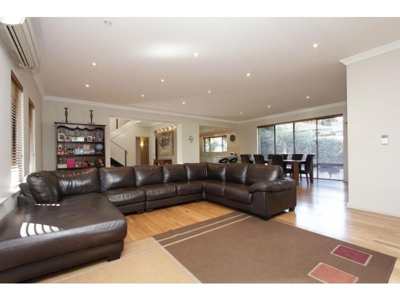 39 Wynne Street, Hazelmere WA 6055