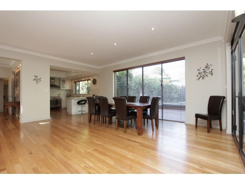 39 Wynne Street, Hazelmere WA 6055