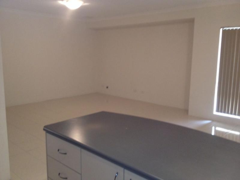 14 Kemp Street, Pearsall WA 6065