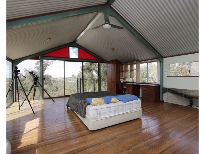 178 Searle Drive, Clackline WA 6564