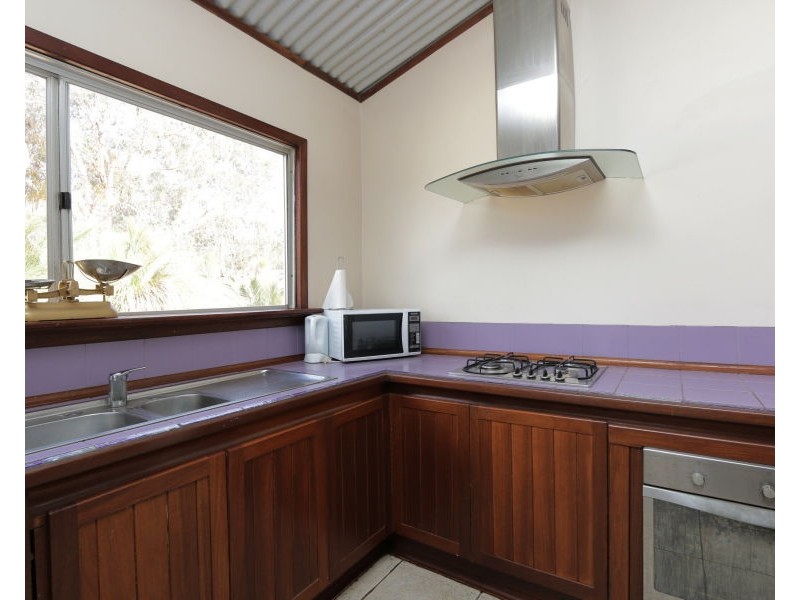 178 Searle Drive, Clackline WA 6564