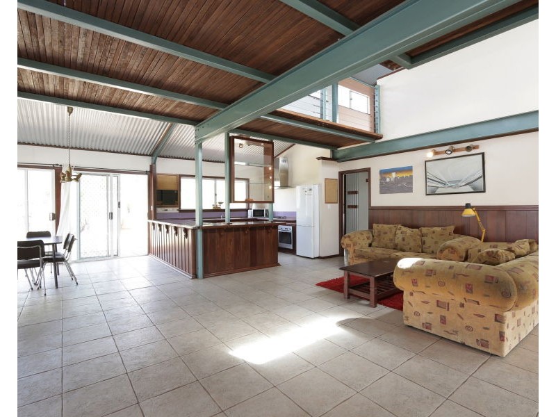 178 Searle Drive, Clackline WA 6564