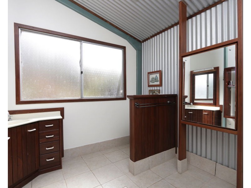 178 Searle Drive, Clackline WA 6564