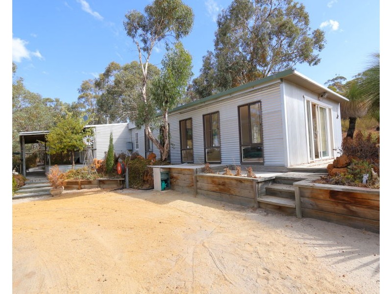 178 Searle Drive, Clackline WA 6564