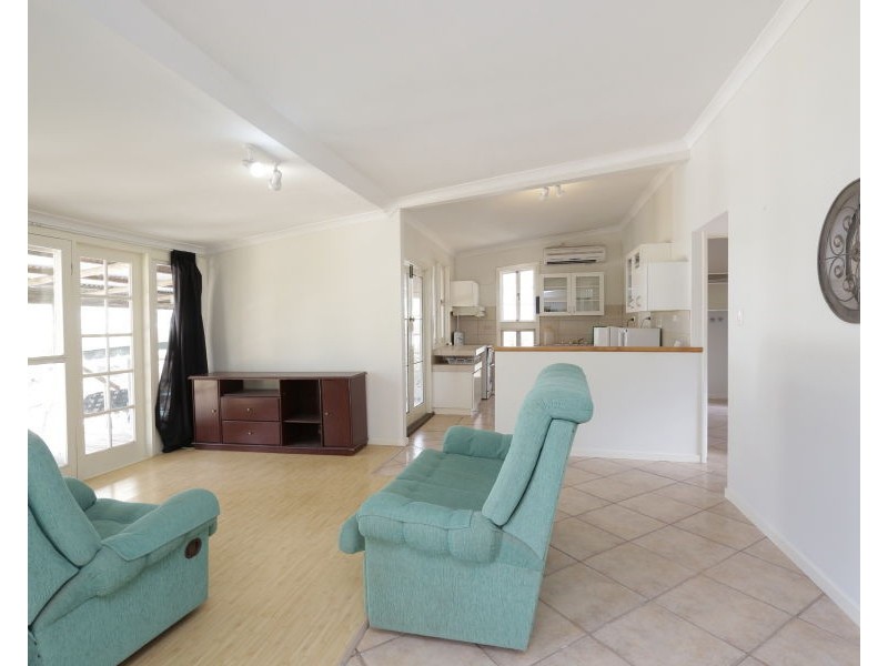 178 Searle Drive, Clackline WA 6564