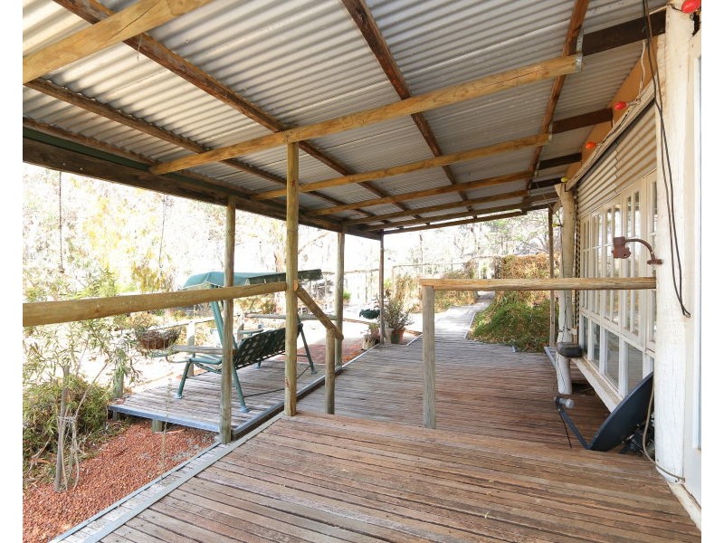 178 Searle Drive, Clackline WA 6564