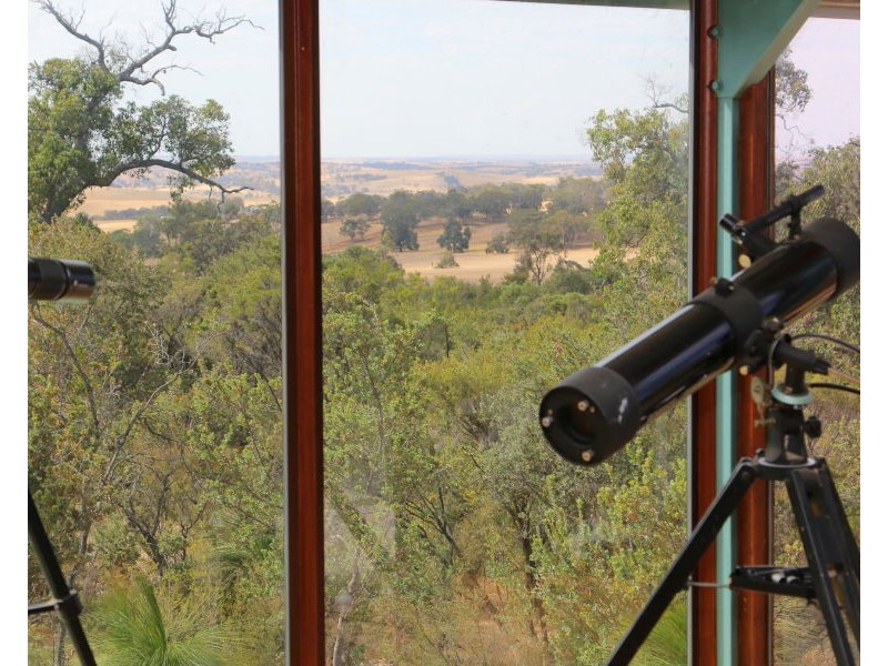 178 Searle Drive, Clackline WA 6564