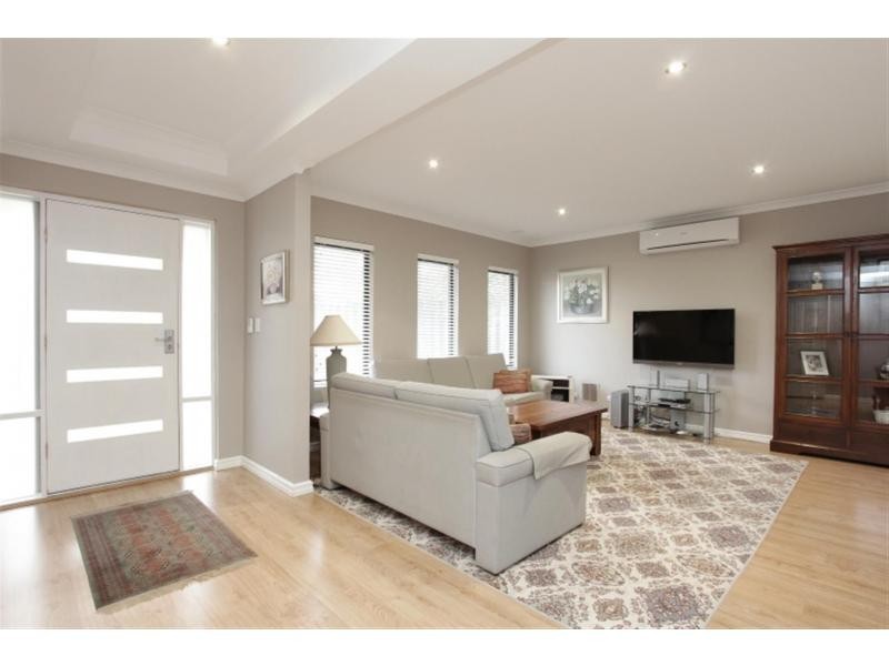 37B Delphine Avenue, Dianella WA 6059