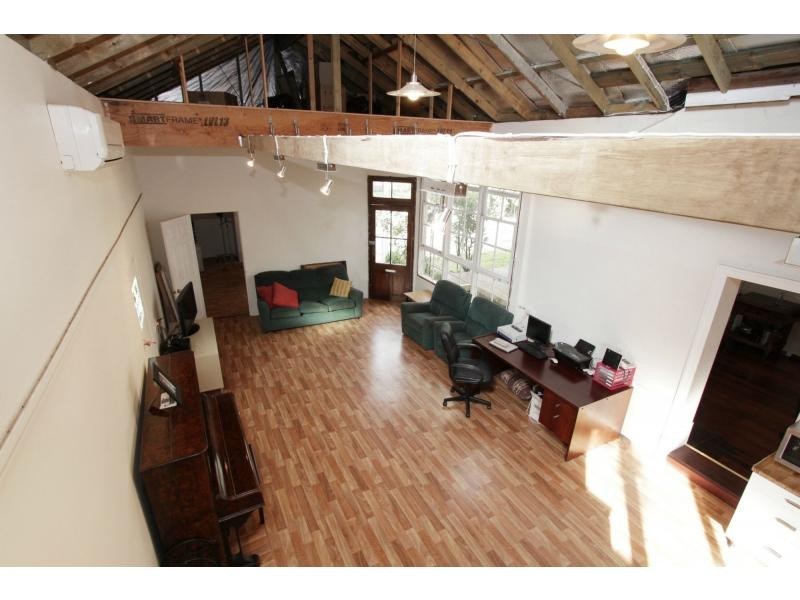 4 Quebec Road, Woodbridge WA 6056