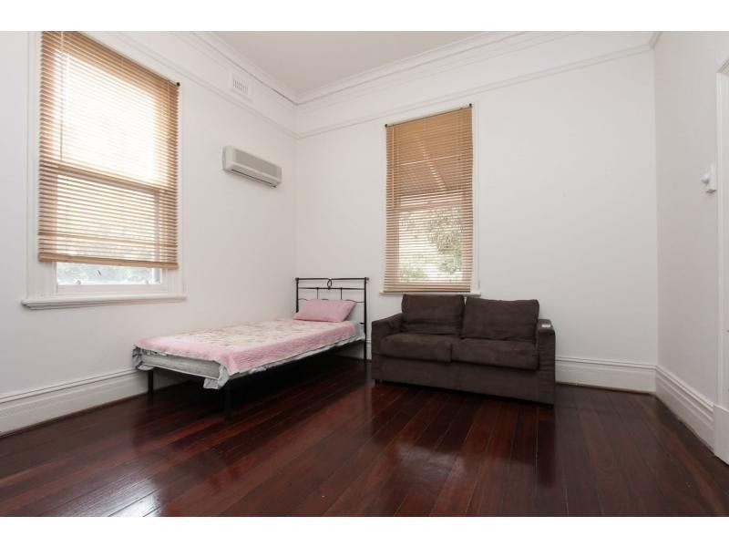 4 Quebec Road, Woodbridge WA 6056